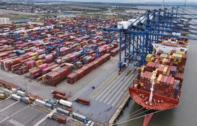 Hoạt động xuất khẩu h&agrave;ng h&oacute;a tại cảng Container Quốc tế Hải Ph&ograve;ng