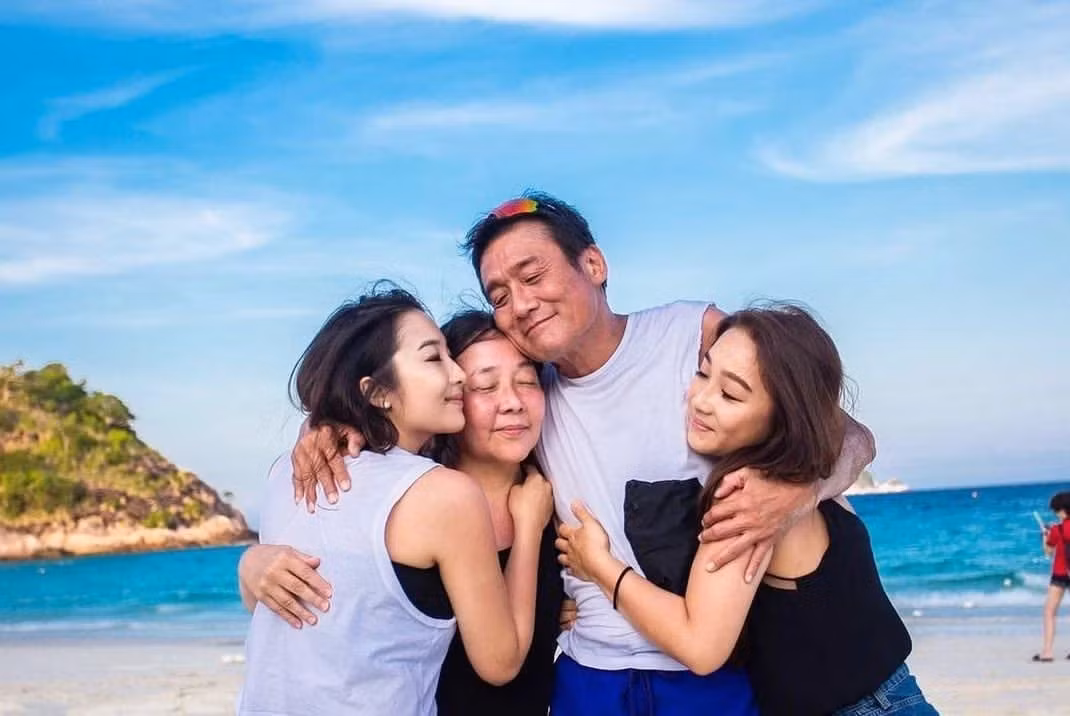 Lương Gia Huy v&agrave; vợ Giang Gia Ni&ecirc;n