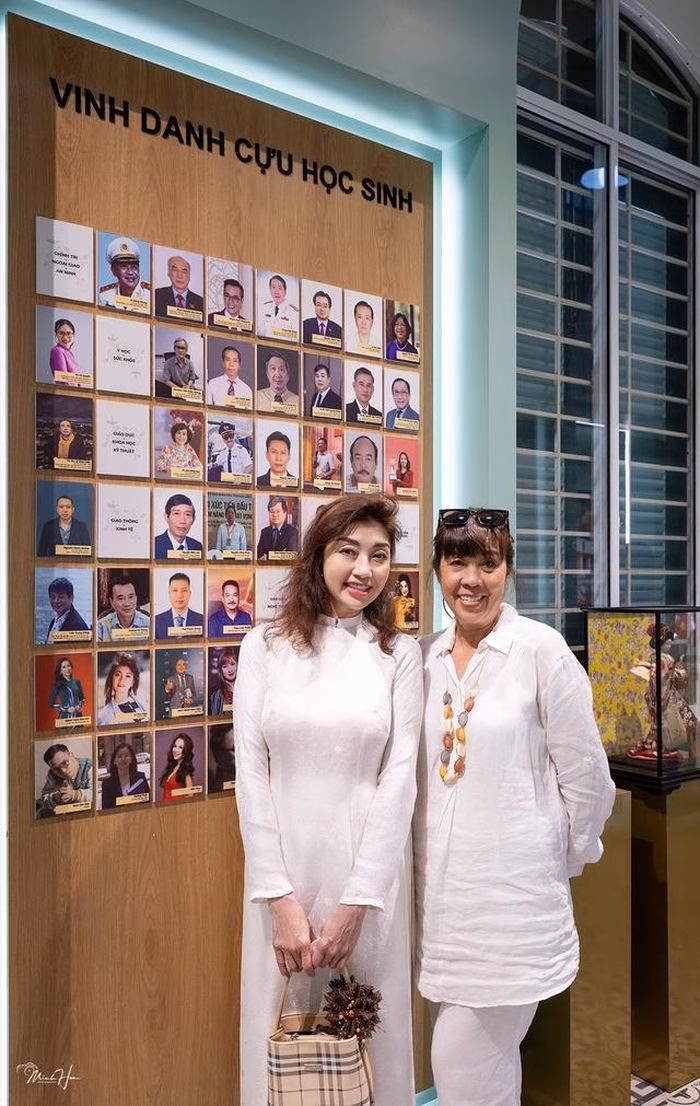 Hoa hậu L&yacute; Thu Thảo trong lễ kỷ niệm trường L&ecirc; Qu&yacute; Đ&ocirc;n