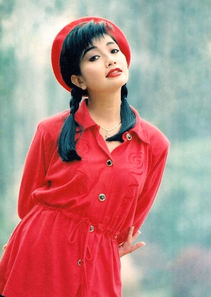 L&yacute; Thu Thảo - biểu tượng thời trang v&agrave; nhan sắc thập ni&ecirc;n 90