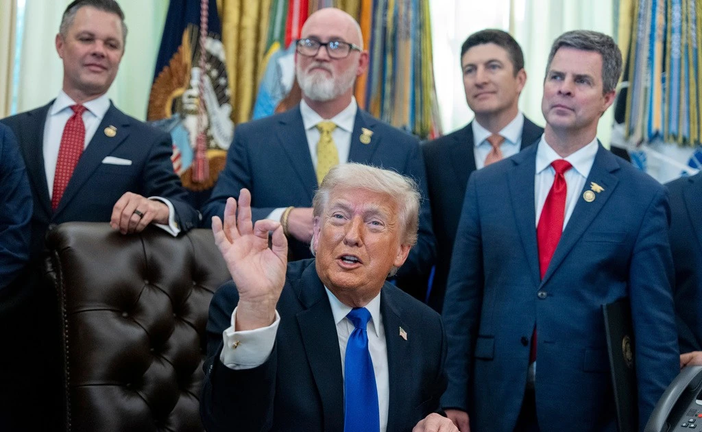 Ông Trump gây tranh cãi khi ví Hải quân Mỹ ‘như cướp biển’ với tàu Iran