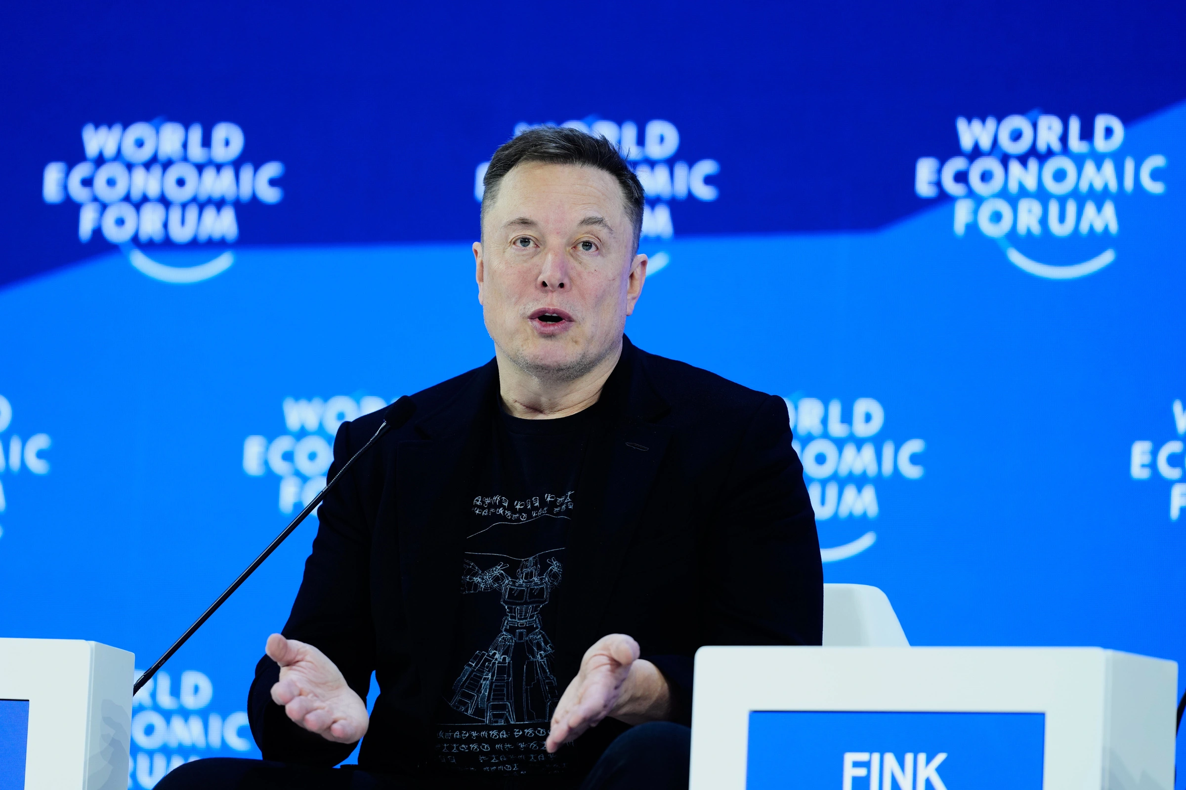 Elon Musk tham dự Diễn đ&agrave;n Kinh tế Thế giới tại Davos, Thụy Sĩ