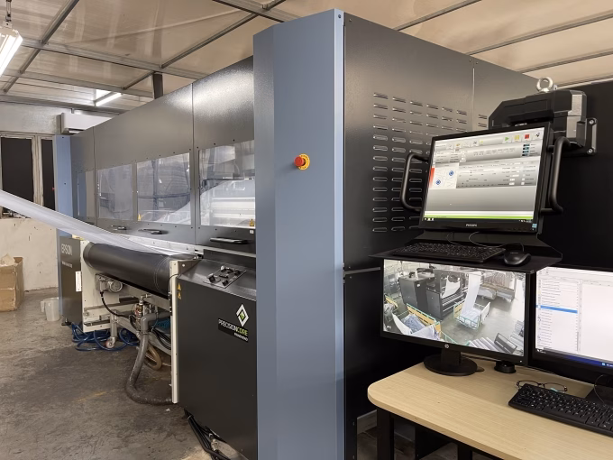 Hệ thống m&aacute;y in vải kỹ thuật số hiện đại tại nh&agrave; m&aacute;y Fadatech