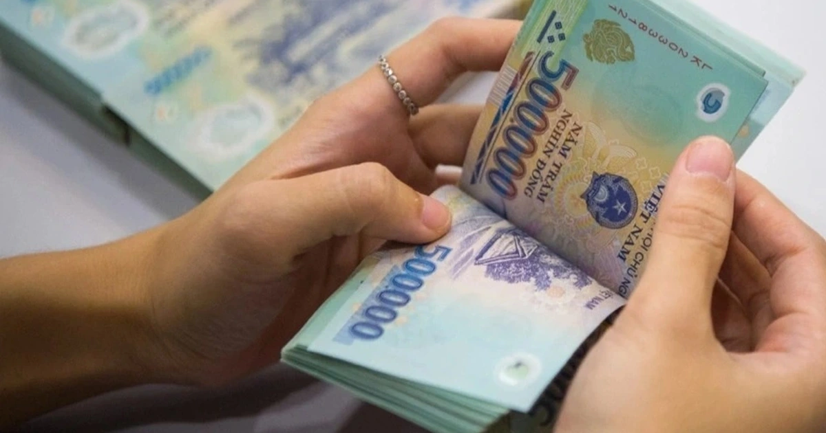 Lãi Suất Ngân Hàng Tiếp Tục Giảm: Gửi Tiết Kiệm Ở Đâu Lợi Nhất?