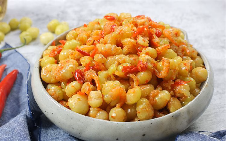 Ch&ugrave;m ruột ng&agrave;o đường đỏ mọng hấp dẫn