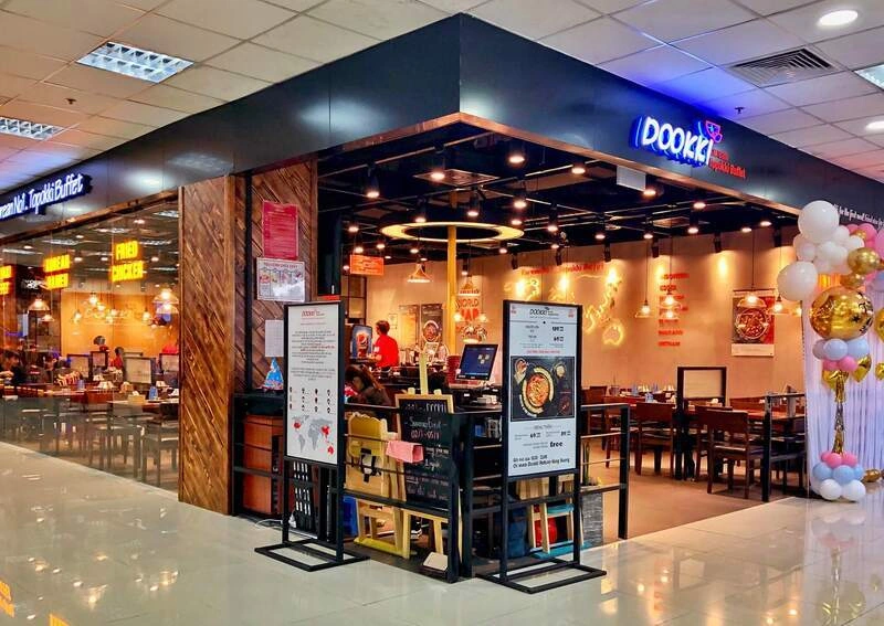 Nh&agrave; h&agrave;ng Dookki tại H&agrave; Nội bị xử phạt v&igrave; vi phạm an to&agrave;n thực phẩm