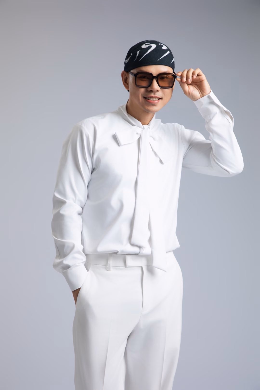 Phan Đinh T&ugrave;ng duy tr&igrave; sức h&uacute;t với phong c&aacute;ch biểu diễn ch&acirc;n th&agrave;nh v&agrave; &acirc;m nhạc đổi mới