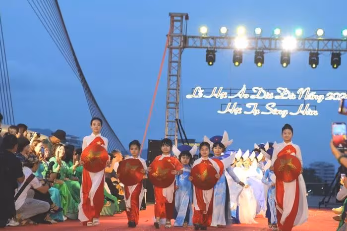 Lễ hội Áo dài Đà Nẵng 2026: Bản Giao Hưởng Sắc Lụa Bên Dòng Sông Hàn