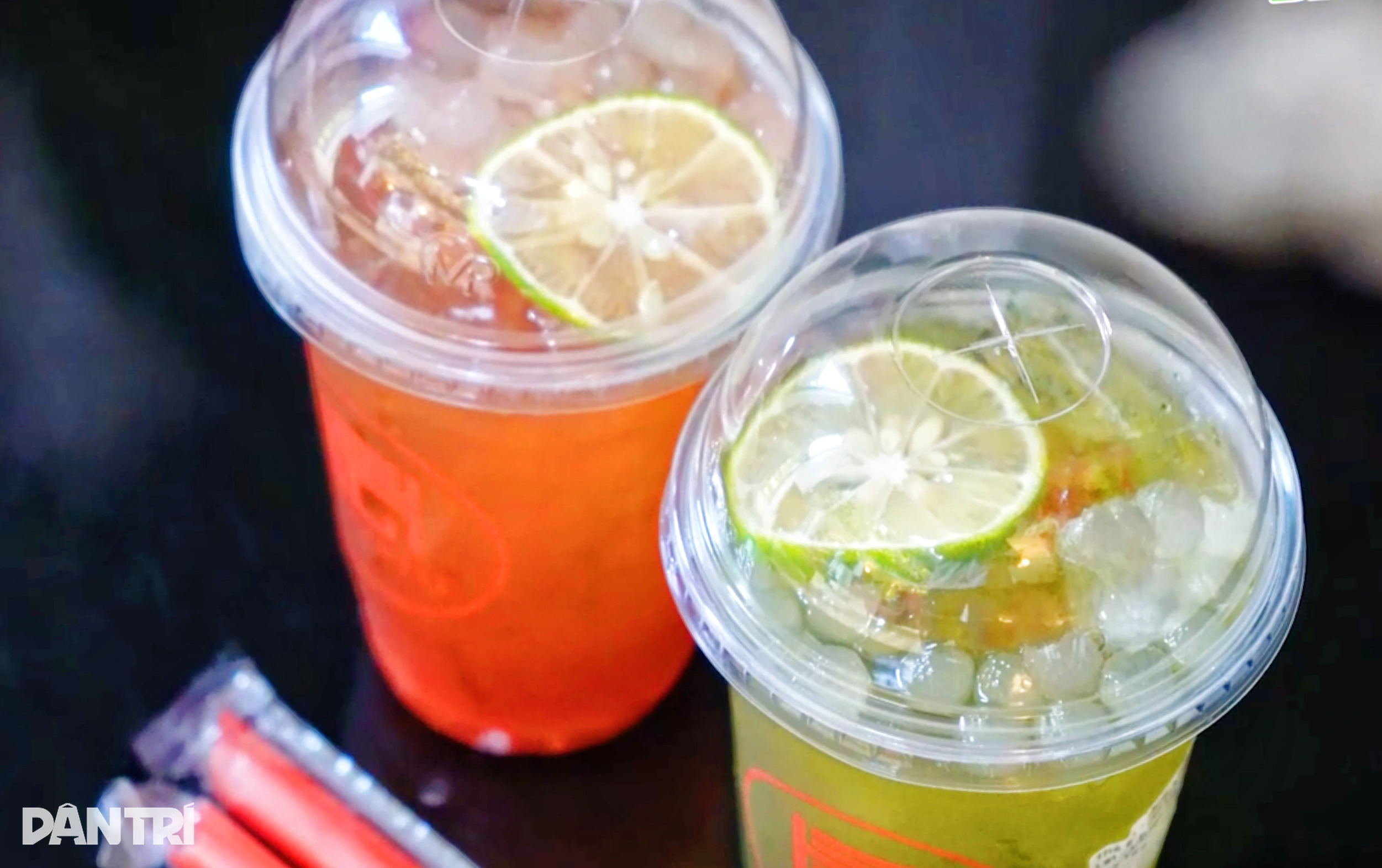 Đồ uống v&agrave; kh&ocirc;ng gian tại Hỉn Coffee