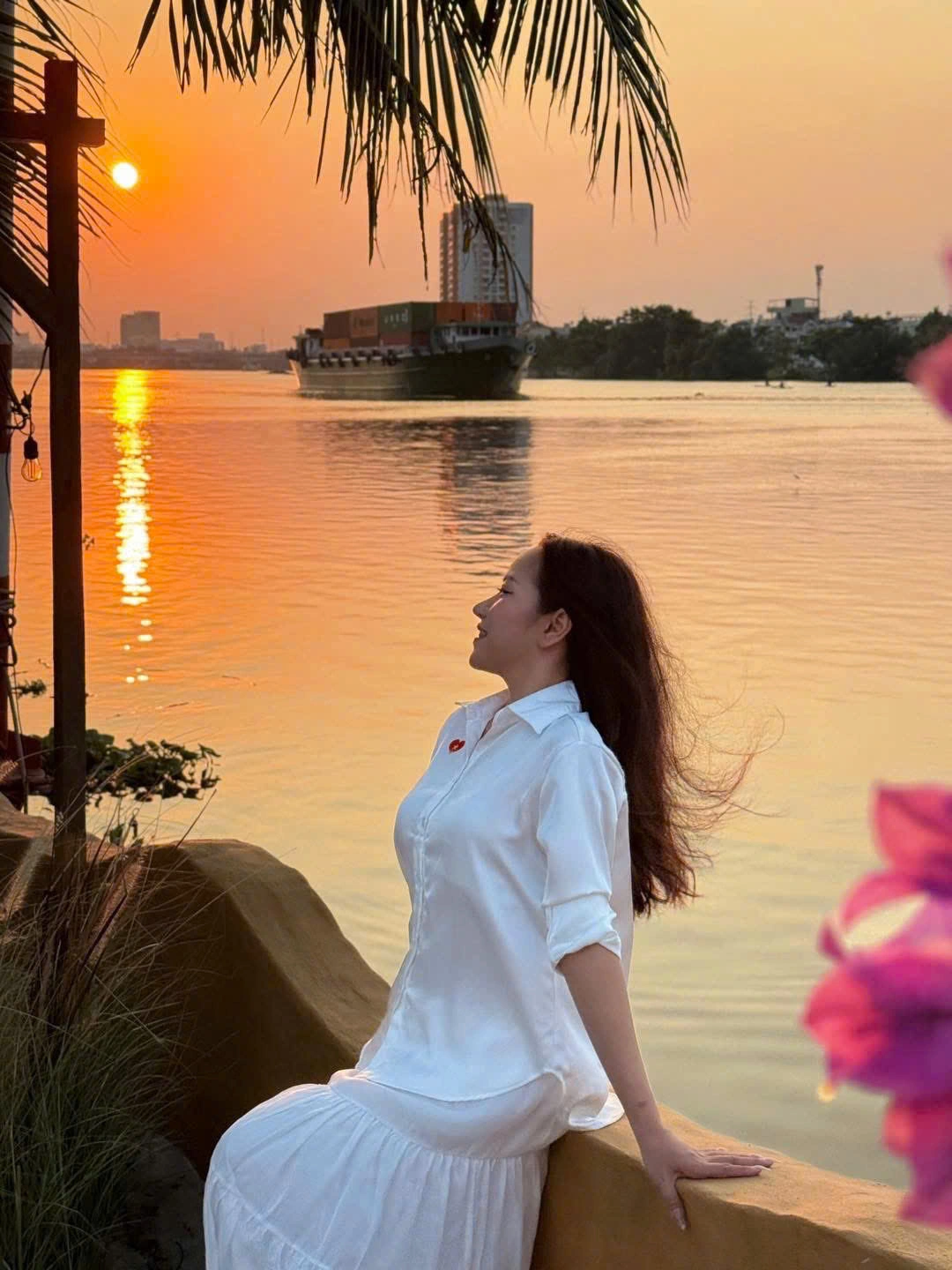 Kh&ocirc;ng gian mở của Trạm Ho&agrave;ng H&ocirc;n với nhiều g&oacute;c thư gi&atilde;n v&agrave; chụp ảnh