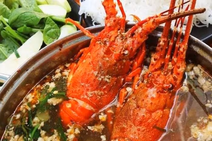 Cách Nấu Lẩu Tôm Hùm Chua Cay Đậm Đà, Chuẩn Vị Nhà Hàng Tại Nhà