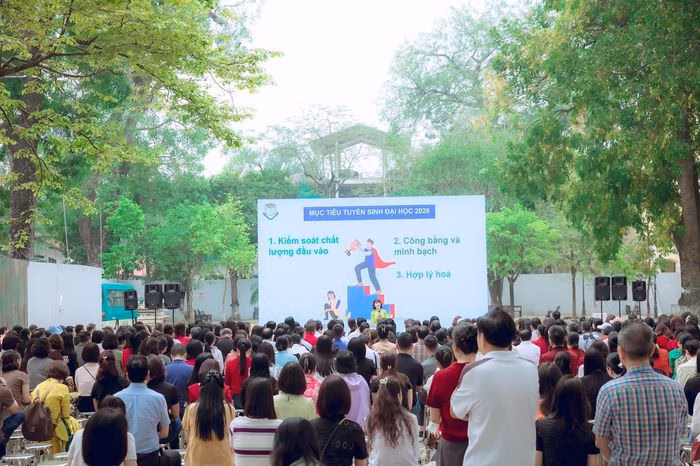 Chuy&ecirc;n gia tư vấn hướng nghiệp cho học sinh lớp 12 tại H&agrave; Nội