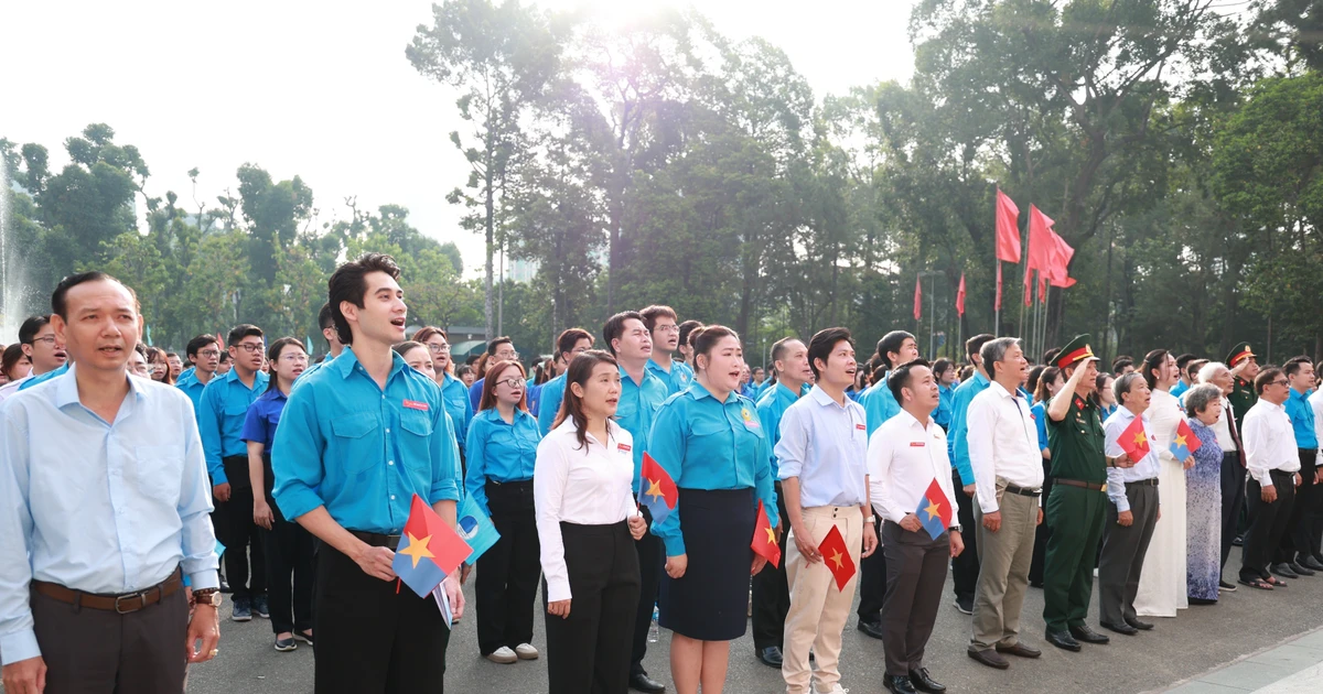 TPHCM: Tuổi Trẻ Chào Cờ 30/4, Vững Bước Tiếp Nối Hào Khí Dân Tộc