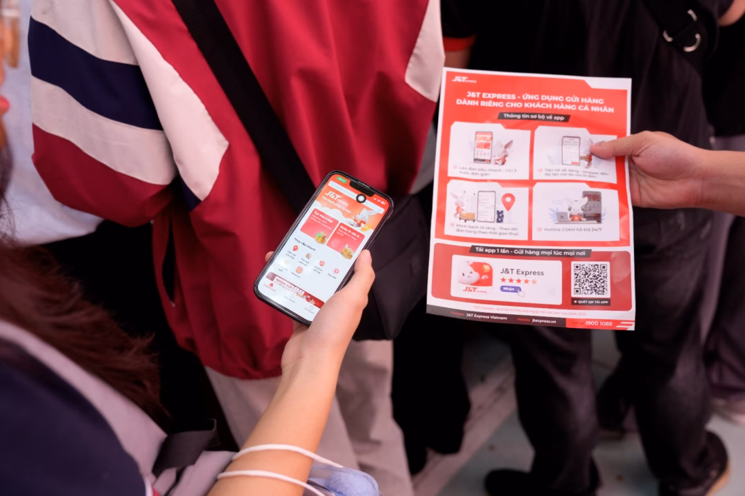 Giao diện ứng dụng J&T Express gi&uacute;p kh&aacute;ch h&agrave;ng c&aacute; nh&acirc;n đặt lịch lấy h&agrave;ng dễ d&agrave;ng