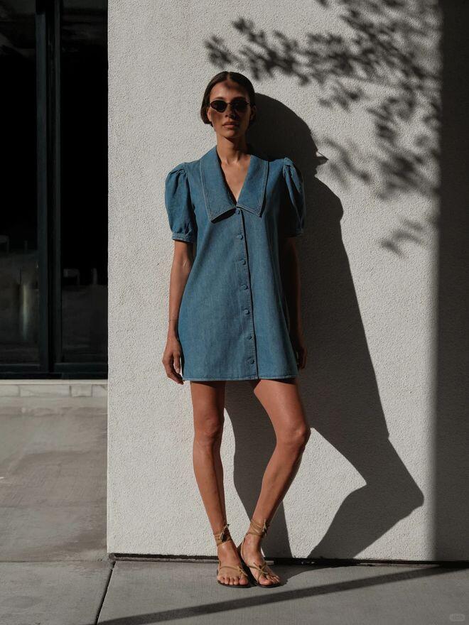 Thiết kế v&aacute;y sơ mi denim d&aacute;ng d&agrave;i thanh lịch