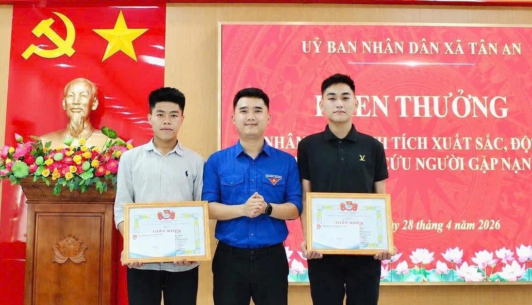 Lan tỏa lòng tốt: Hai nam sinh Nghệ An dũng cảm cứu nữ sinh thoát chết