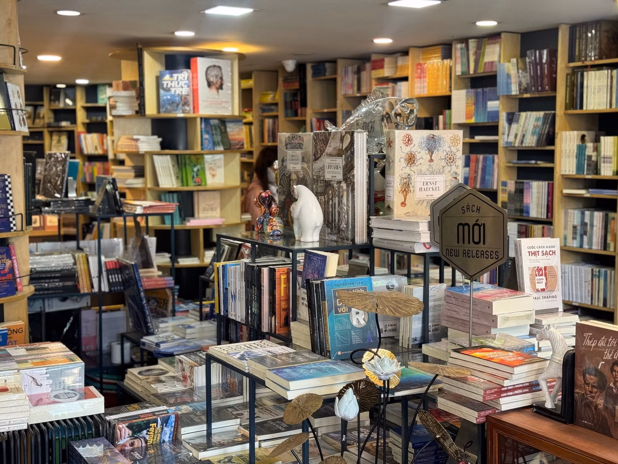 Chi tiết c&aacute;c đầu s&aacute;ch tại nh&agrave; s&aacute;ch C&aacute; Ch&eacute;p