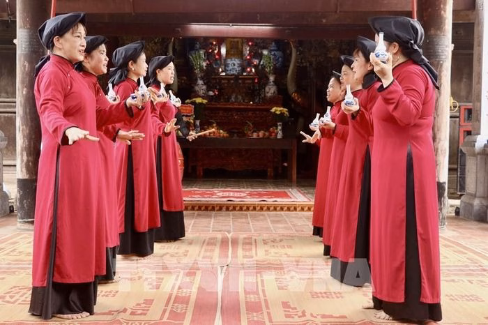 T&aacute;i hiện điệu H&aacute;t mời rượu trong nghệ thuật H&aacute;t Xoan