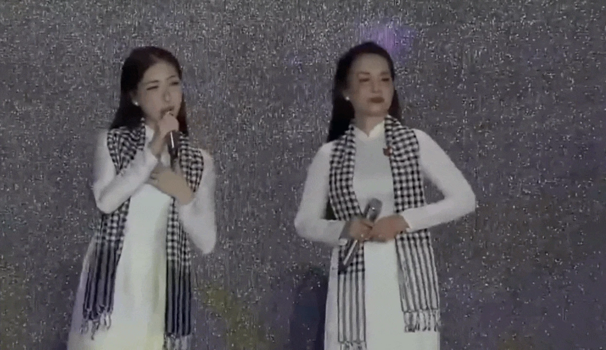 Chi tiết thay đổi lời b&agrave;i h&aacute;t Người Việt M&igrave;nh Thương Nhau tr&ecirc;n s&acirc;n khấu