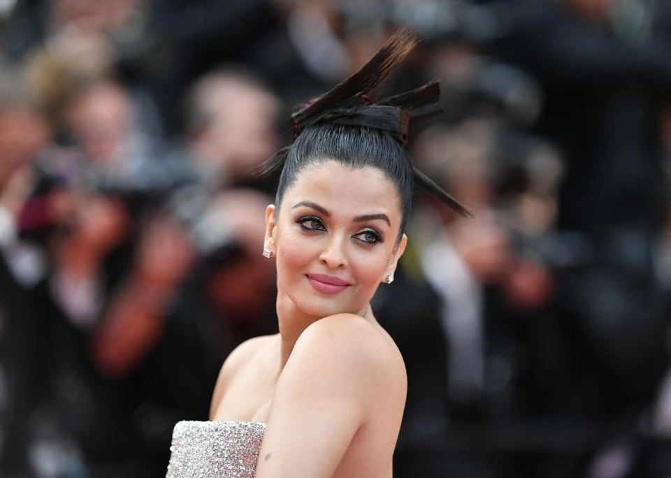 Aishwarya Rai với vẻ đẹp qu&yacute; ph&aacute;i