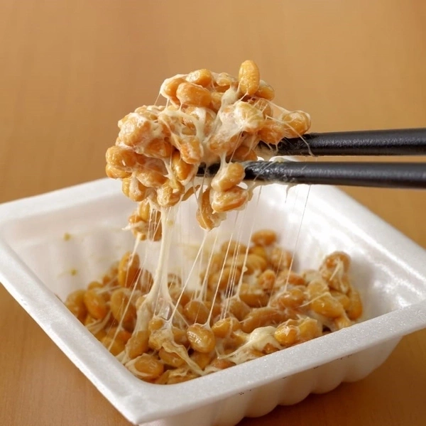 M&oacute;n natto trong chế độ ăn của Lương Vịnh Kỳ