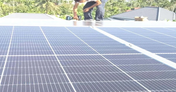 Lắp điện mặt trời mái nhà tự sản tự tiêu: Giải mã thủ tục và rủi ro pháp lý