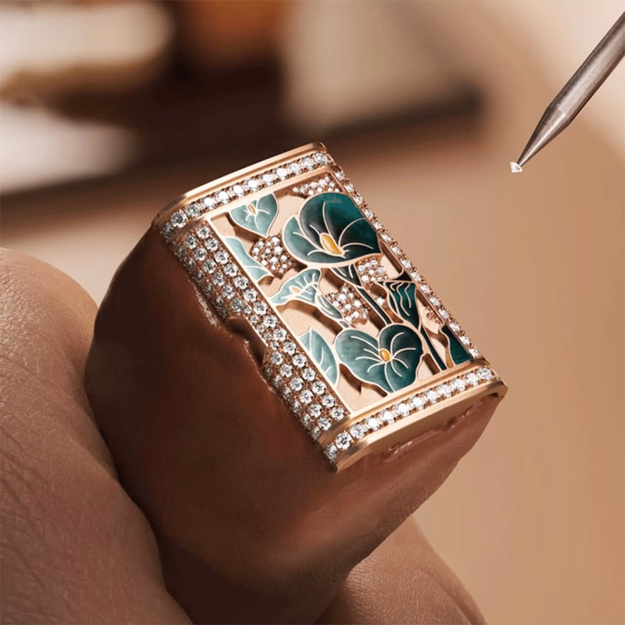 Đồng hồ Reverso One ra mắt phiên bản giới hạn với kỹ thuật dát men độc đáo Đồng hồ cao cấp khiến thời gian "nở hoa" trên cổ tay - Ảnh 4