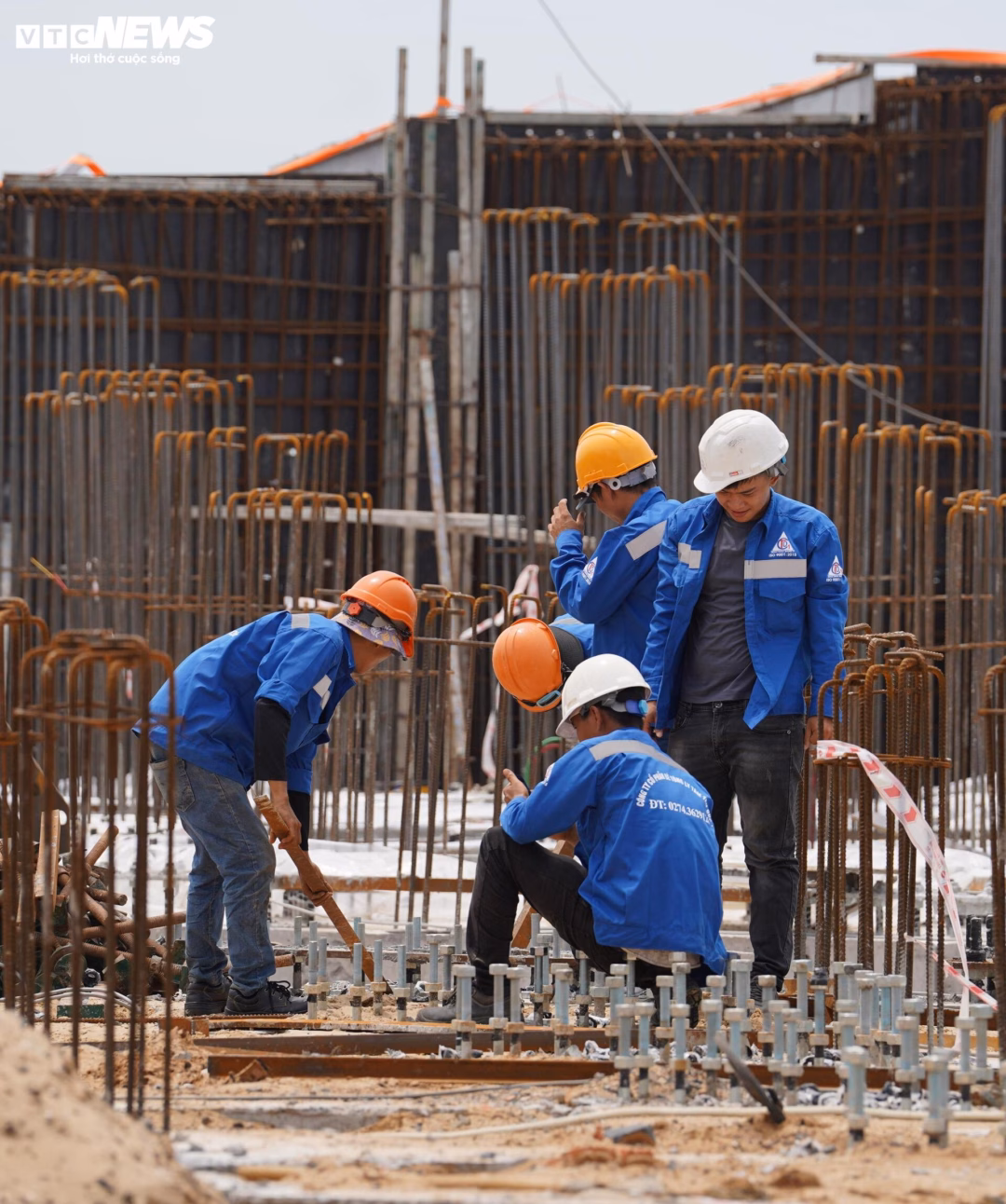 Theo chủ đầu tư, dự án đã hoàn thành hơn 90% khối lượng công việc. Phần còn lại chủ yếu là các hạng mục kỹ thuật cao như trạm dịch vụ kỹ thuật ngầm và mái che nghệ thuật.