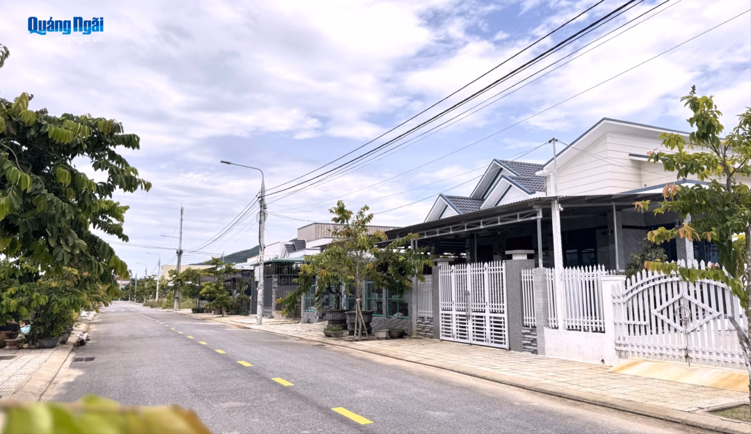 Quảng Ngãi tính điều chỉnh đường sắt tốc độ cao Bắc – Nam tránh khu tái định cư Người dân vừa mới ổn định cuộc sống ở khu tái định cư Đồng Mốc.