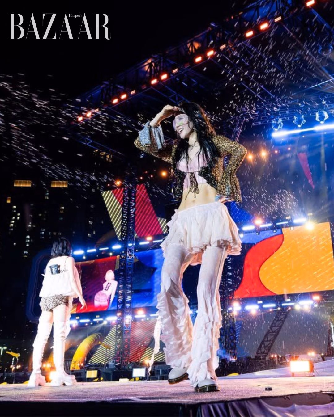 Thương hiệu Wet Avocado hợp tác thiết kế trang phục cho nhóm K-Pop 2NE1 tại Waterbomb 2025 Ảnh: Waterbomb