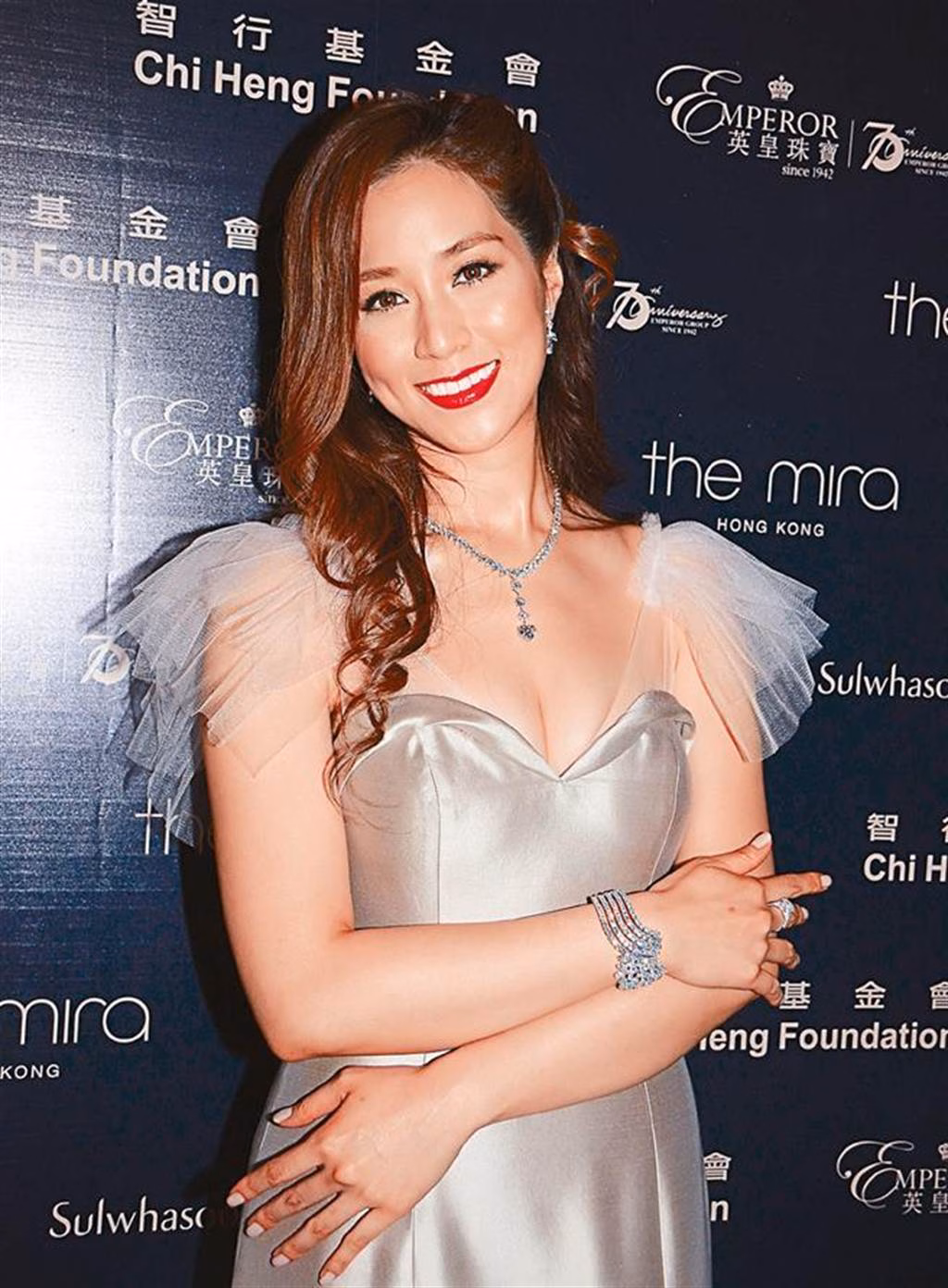 Tiểu thư giàu có Từ Tử Kỳ: Cuộc sống vương giả và những ràng buộc bất ngờ Từ Tử Kỳ được sống trong nhung lụa sau khi làm dâu hào môn.