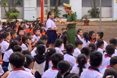 TP HCM: Nắng nóng, kẹt xe – Người dân mong chờ giải pháp giao thông urgent