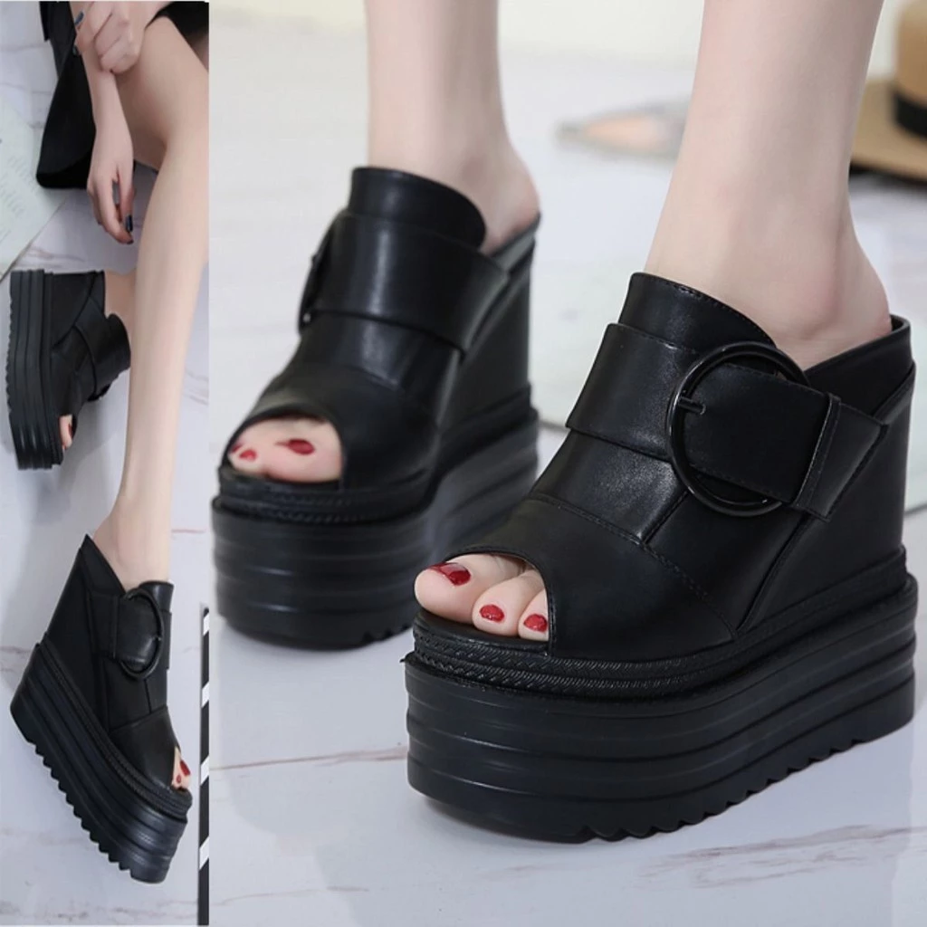 Cách Chọn Nêm Gót Sandal Phù Hợp Để Không Đau Chân Sau 1 Ngày Tận Hưởng Mùa Hè
