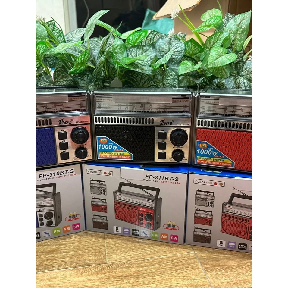 Làm thế nào để chọn đài radio năng lượng mặt trời phù hợp cho chuyến đi dã ngoại?