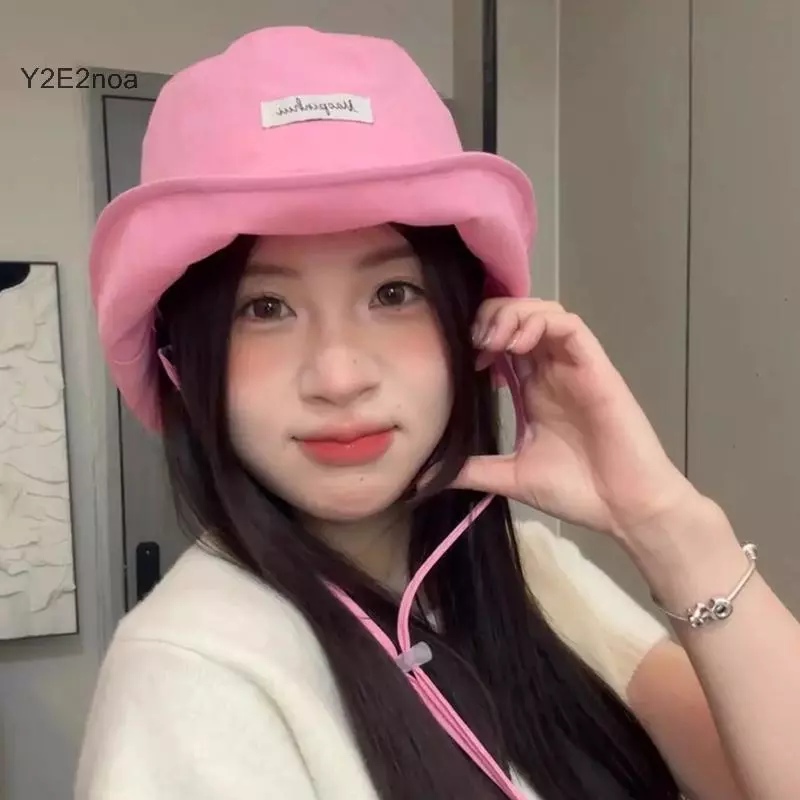 Làm thế nào để chọn dây rút nón màu kẹo phù hợp với phong cách mùa hè của bạn?