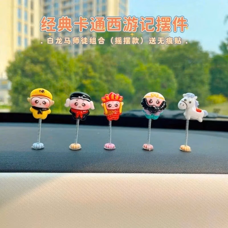 Làm thế nào để chọn đồ trang trí ô tô phù hợp với phong cách của bạn mà vẫn đảm bảo an toàn khi lái xe?