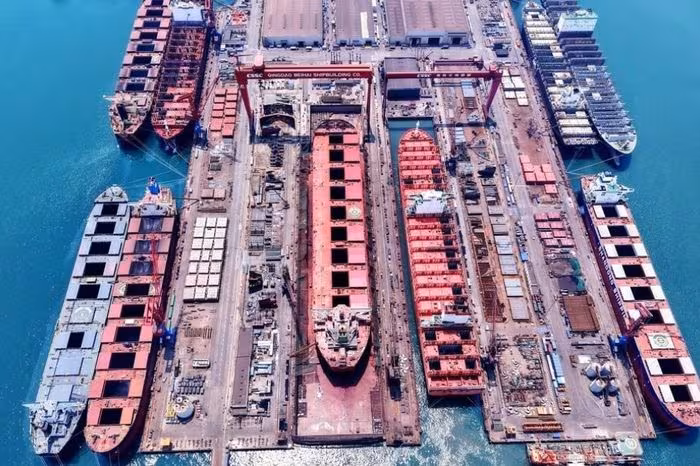 Ngành đóng tàu Trung Quốc lao dốc: Mỹ áp phí cảng gây bất ổn thị trường