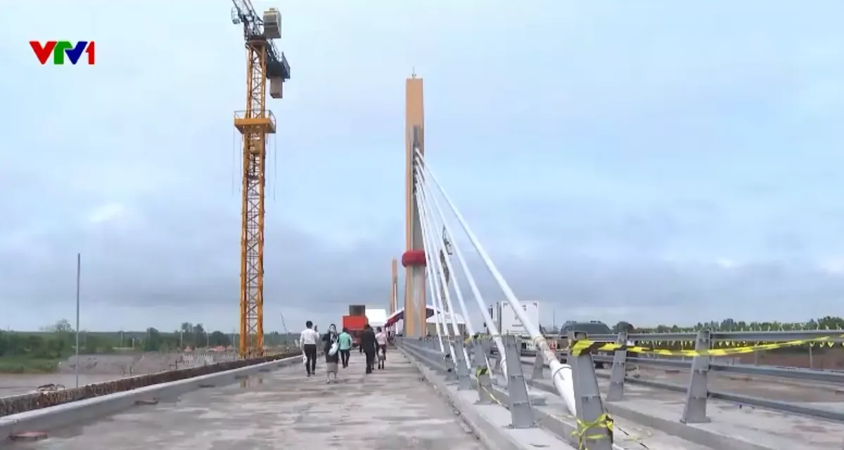 Cầu hữu nghị số 5 thúc đẩy giao thương