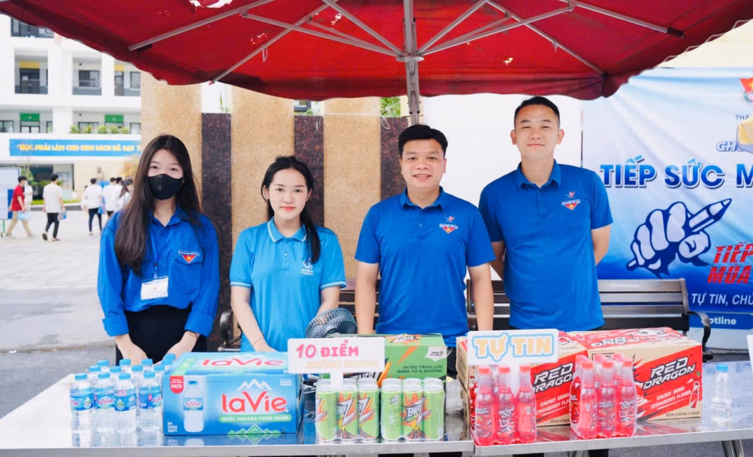 Quận đoàn Đống Đa Quận đoàn Đống Đa hỗ trợ thí sinh