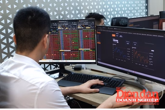 Rủi ro thuế quan trở lại, chọn nhóm cổ phiếu vượt nhiễu động ra sao?