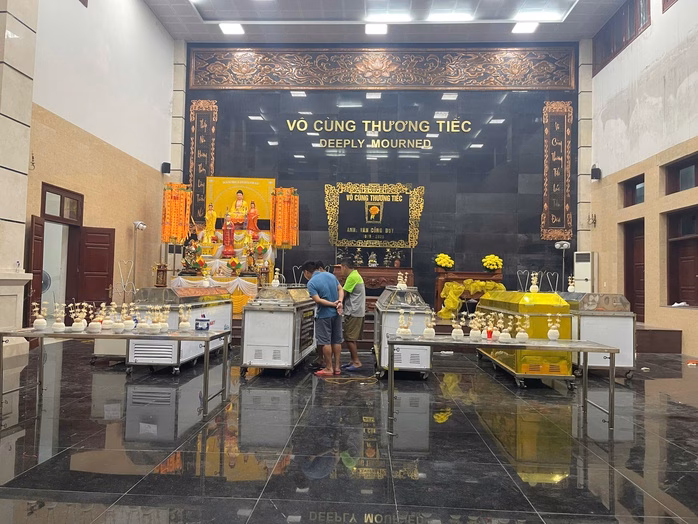 Nỗi đau Quảng Ninh: 35 người chết, 4 mất tích trong vụ cháy Hàng chục thi thể để tại nhà tang lễ Bệnh viện Bãi Cháy