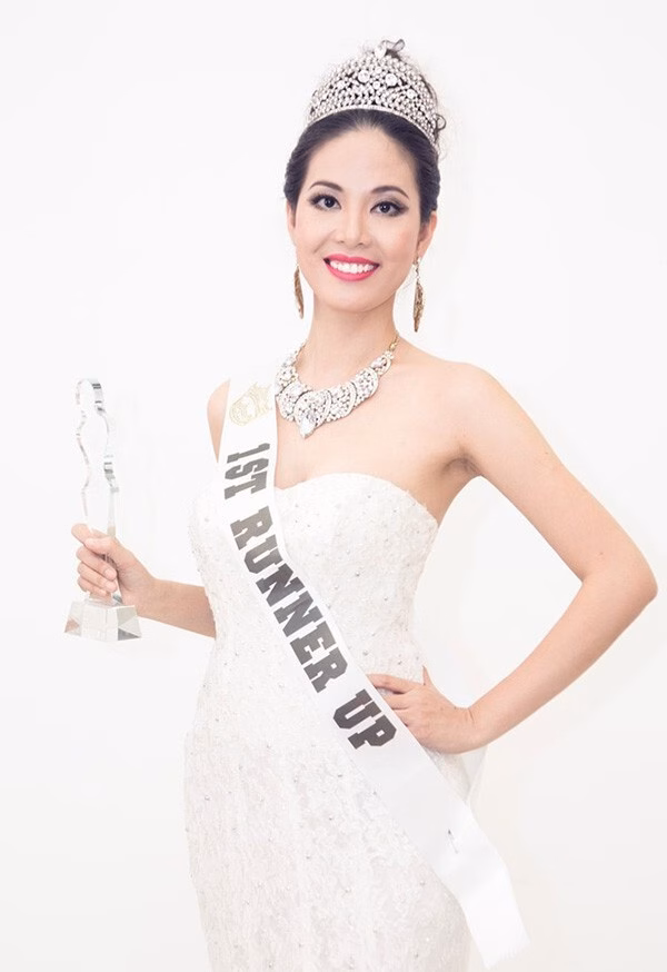 Cô gái từng là Hoa hậu và được vinh danh trong top 100 gương mặt đẹp nhất thế giới hiện tại ra sao? Ngân Hà định cư tại Úc và có cuộc sống bình yên bên chồng - doanh nhân gốc New Zealand.