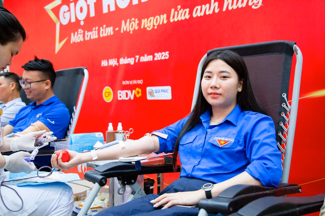 Tấm lòng nhân ái của chị Lan Anh đã góp phần tạo nên một ngày hội thành công.