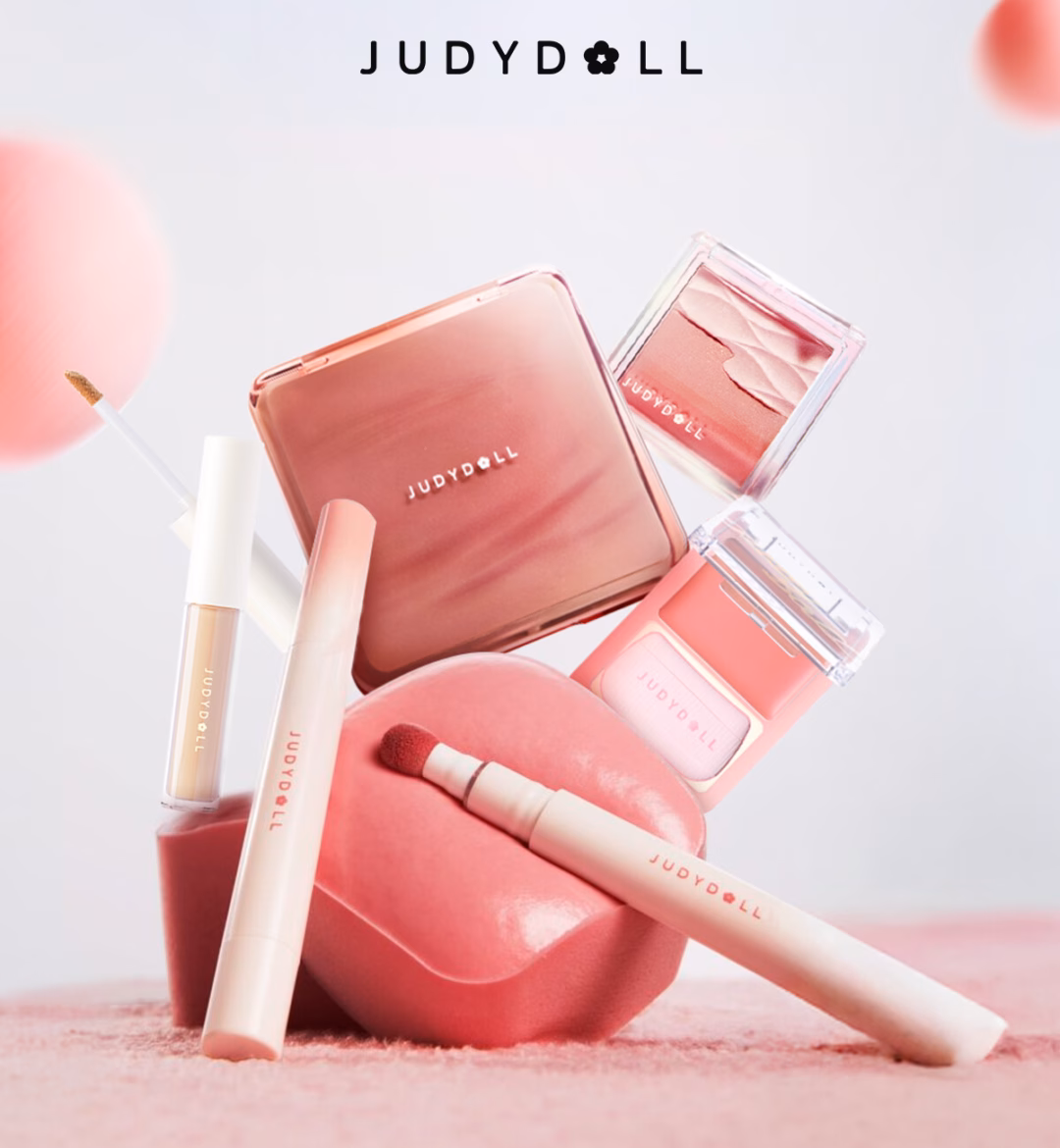 Judydoll được trao tặng giải thưởng Thương hiệu tăng trưởng ấn tượng tại China Rising Brand Awards. Nguồn: Delight Connection Việt Nam