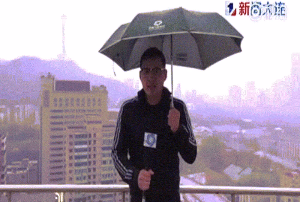 Những MC hí luận truyền hình Trung Quốc thoát nạn 1 cách thần kỳ
