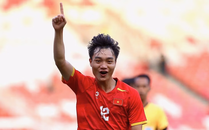 Sao trẻ Philippines 14 tuổi lập kỳ tích trong màu áo Barca Cầu thủ 17 tuổi người Philippines tỏa sáng trong màu áo Barca - Ảnh 5.