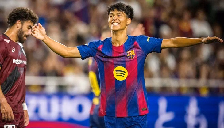 Sao trẻ Philippines 14 tuổi lập kỳ tích trong màu áo Barca Sarmiento khi chơi cho các đội trẻ của Barca - Ảnh: LM
