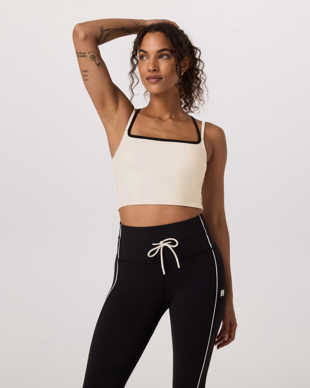Mùa hè sôi động: Lựa chọn hàng beauty, chăm sóc da và thời trang thể thao dưới 10 đô la Vuori Clothing