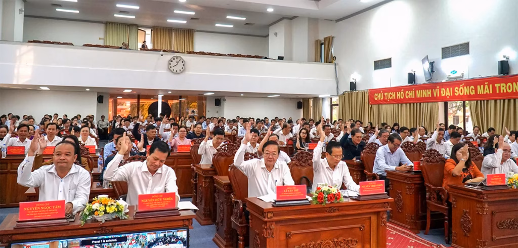 Ban Chấp h&agrave;nh Đảng bộ TP Cần Thơ biểu quyết th&ocirc;ng qua Nghị quyết hội nghị