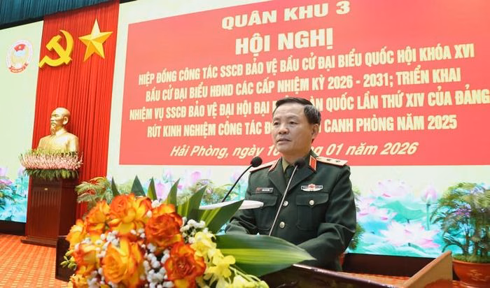 Trung tướng Lương Văn Kiểm ph&aacute;t biểu chỉ đạo